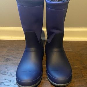 Hunter winter lined short boots in purple. Size 9 (mens size 7).